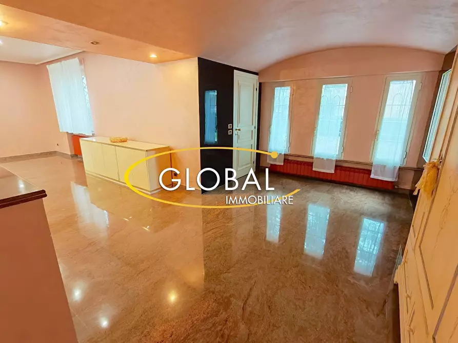 Immagine 23 di Villa in vendita  a Ancona