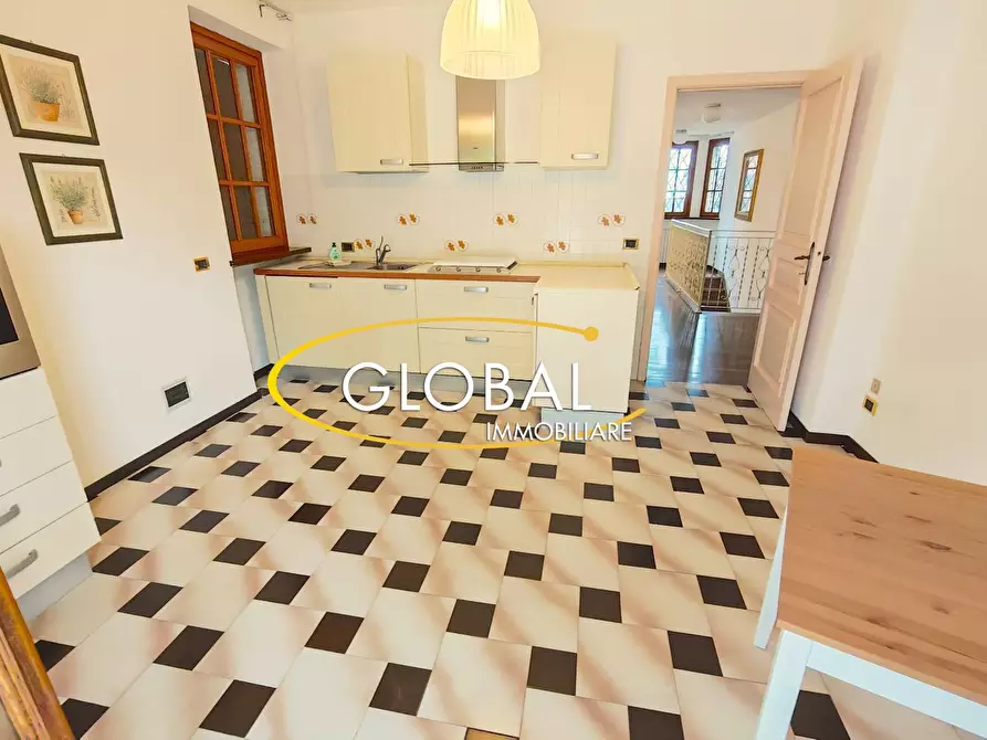 Immagine 41 di Villa in vendita  a Ancona