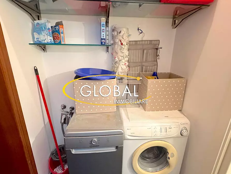 Immagine 15 di Appartamento in vendita  a Ancona