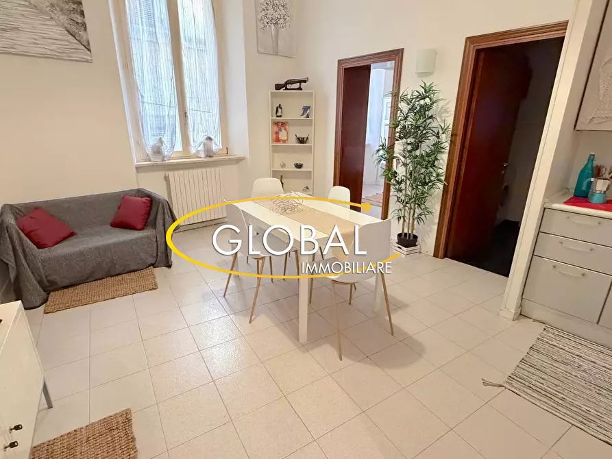 Immagine 3 di Appartamento in vendita  a Ancona