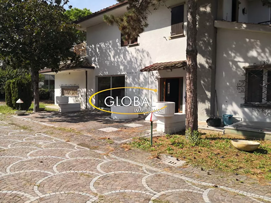 Immagine 1 di Villa in vendita  a Ancona