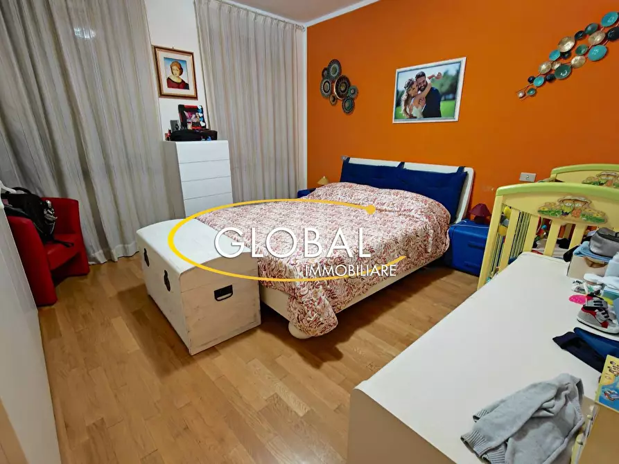 Immagine 17 di Appartamento in vendita  a Ancona