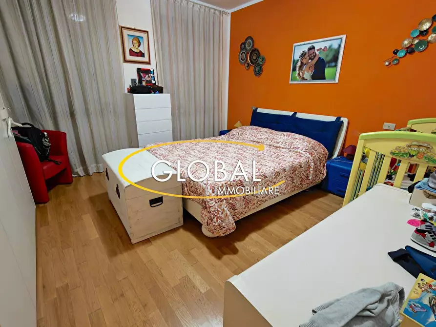 Immagine 18 di Appartamento in vendita  a Ancona