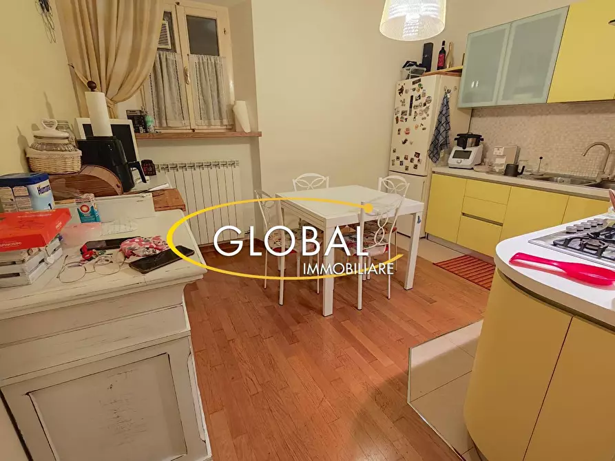 Immagine 13 di Appartamento in vendita  a Ancona