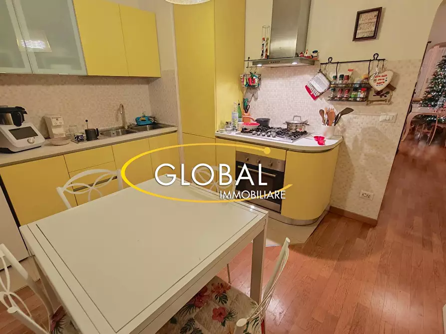 Immagine 15 di Appartamento in vendita  a Ancona