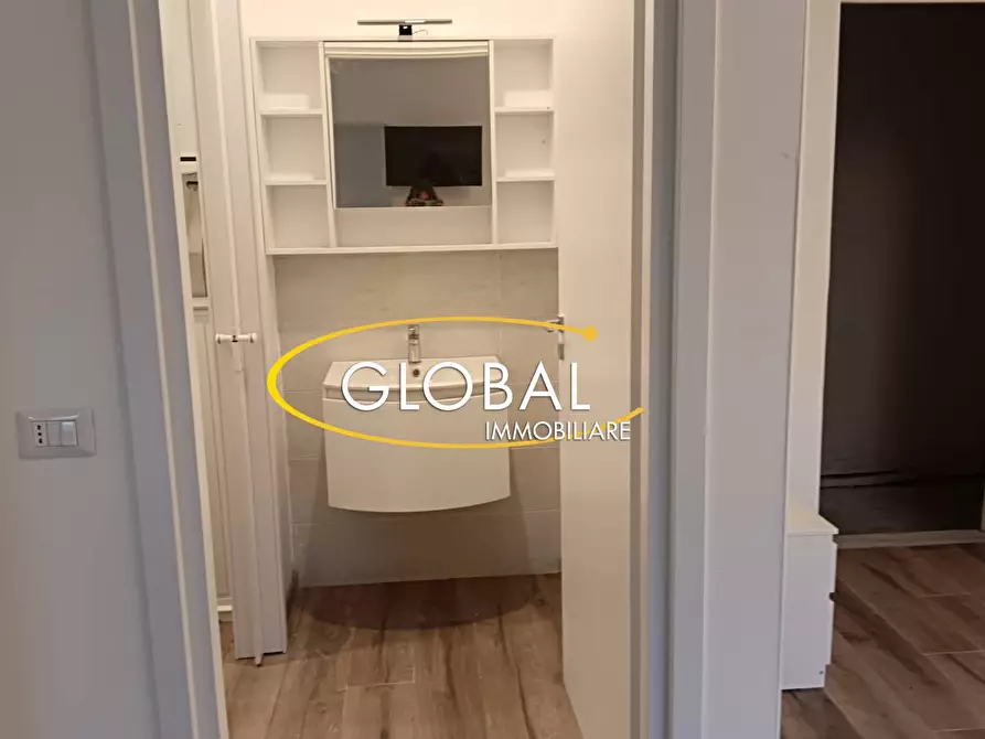 Immagine 5 di Appartamento in affitto  in Via Rodi a Ancona