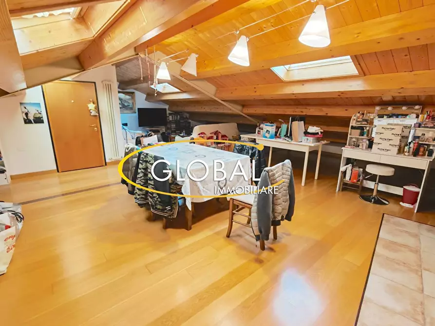 Immagine 16 di Appartamento in vendita  a Ancona