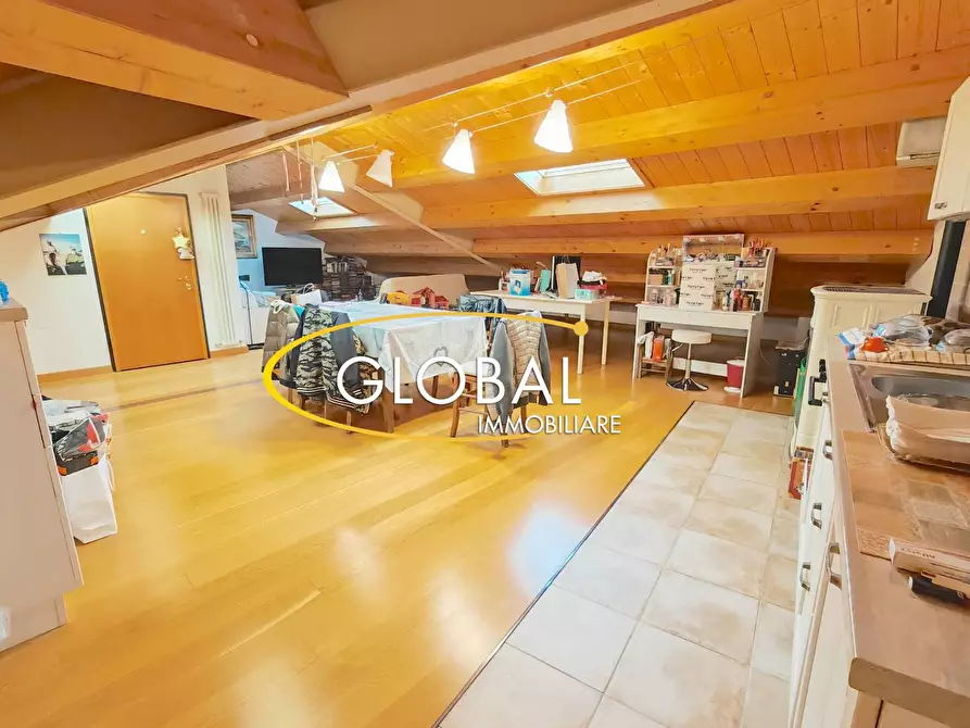 Immagine 18 di Appartamento in vendita  a Ancona