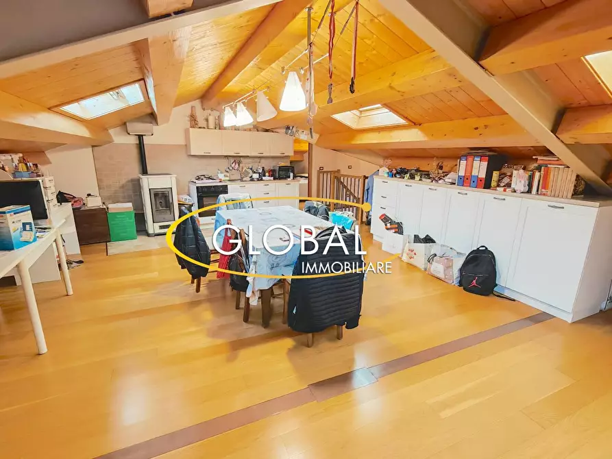 Immagine 17 di Appartamento in vendita  a Ancona