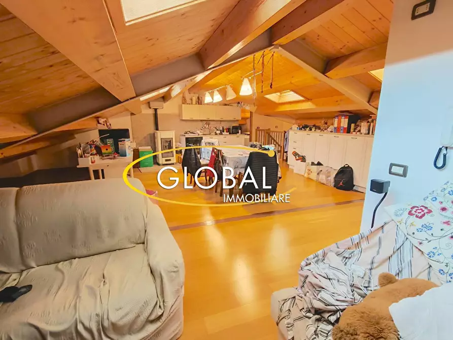 Immagine 21 di Appartamento in vendita  a Ancona