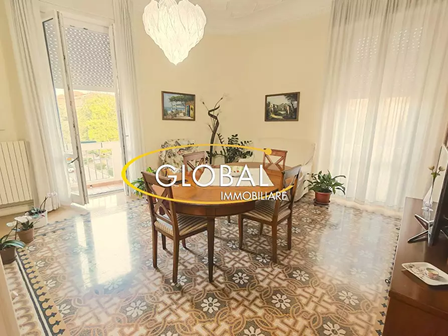 Immagine 2 di Appartamento in vendita  a Ancona