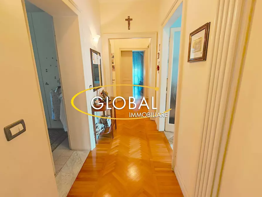 Immagine 6 di Appartamento in vendita  a Ancona