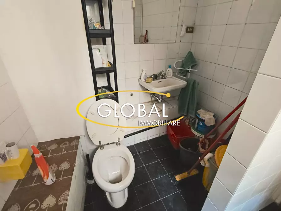 Immagine 16 di Ufficio in vendita  in Via Valle Miano a Ancona