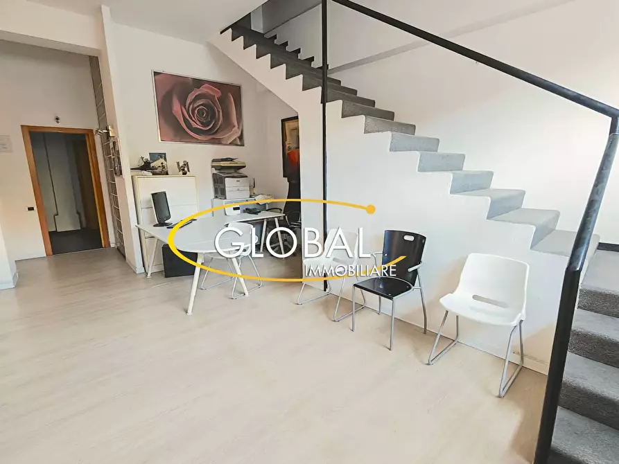 Immagine 1 di Ufficio in vendita  in Via Valle Miano a Ancona