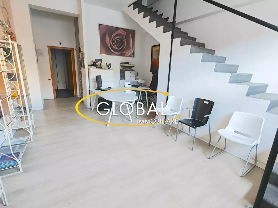 Immagine 2 di Ufficio in vendita  in Via Valle Miano a Ancona