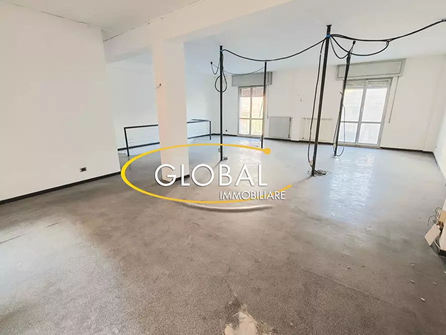 Immagine 9 di Ufficio in vendita  in Via Valle Miano a Ancona