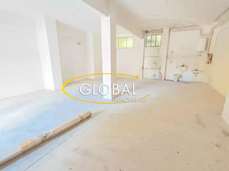 Immagine 5 di Box auto in vendita  a Ancona