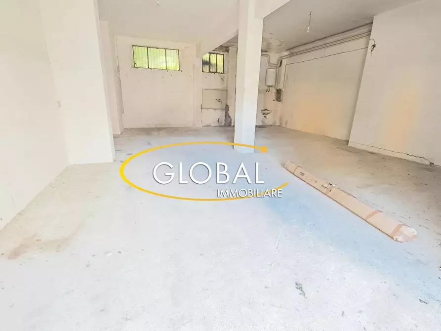 Immagine 2 di Box auto in vendita  a Ancona