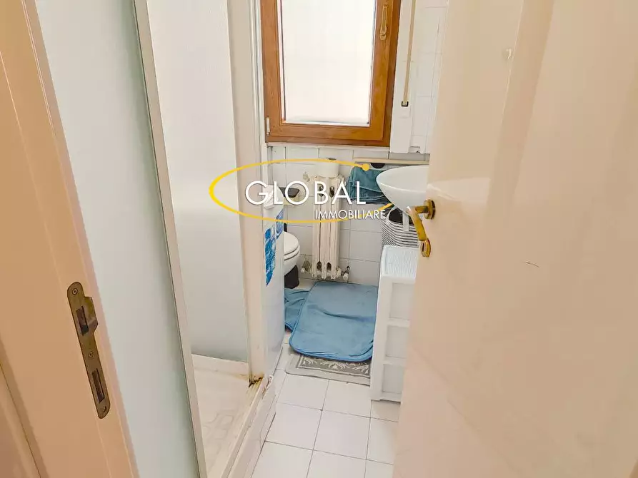 Immagine 34 di Appartamento in vendita  a Ancona