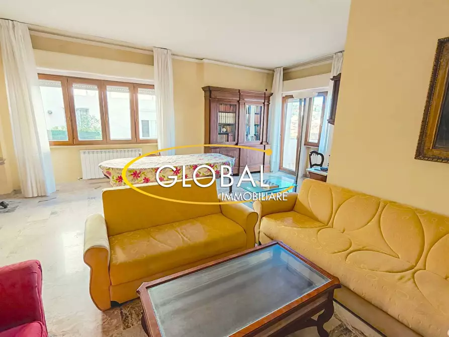 Immagine 14 di Appartamento in vendita  a Ancona