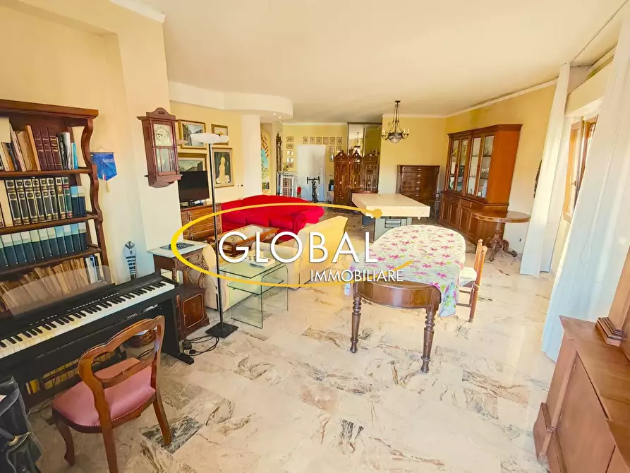 Immagine 10 di Appartamento in vendita  a Ancona