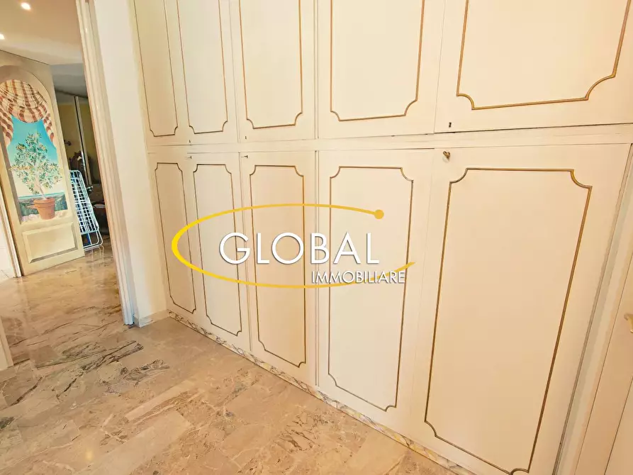 Immagine 25 di Appartamento in vendita  a Ancona