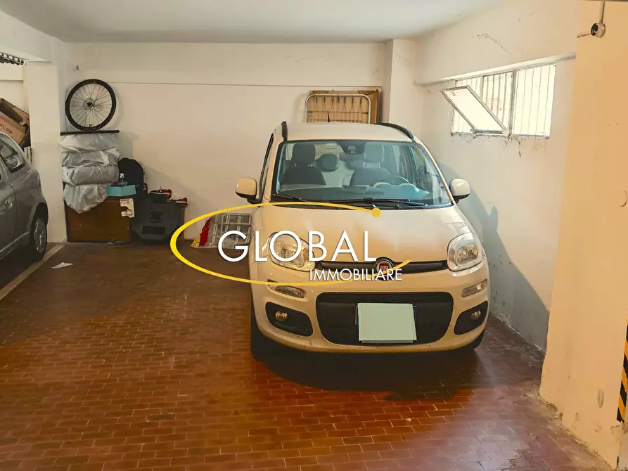 Immagine 35 di Appartamento in vendita  a Ancona