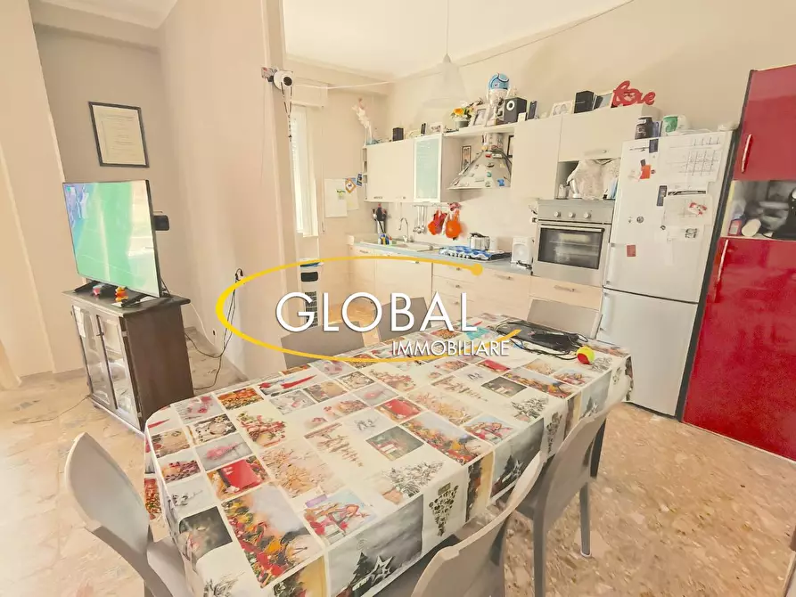 Immagine 5 di Appartamento in vendita  a Ancona