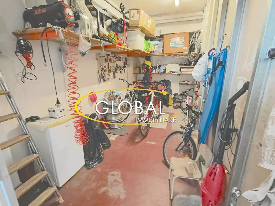 Immagine 14 di Appartamento in vendita  a Ancona