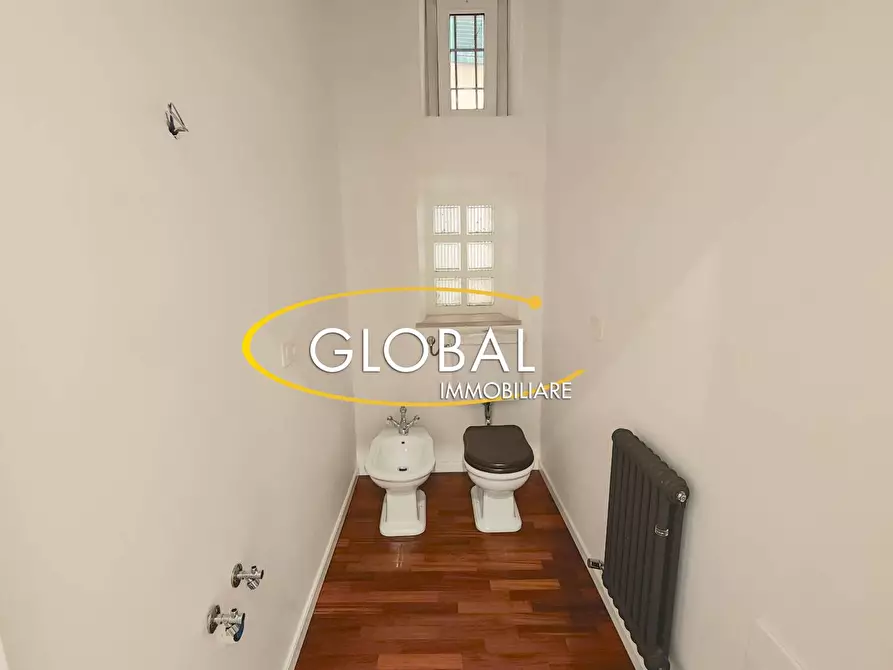 Immagine 19 di Appartamento in vendita  in Corso Giuseppe Garibaldi a Ancona