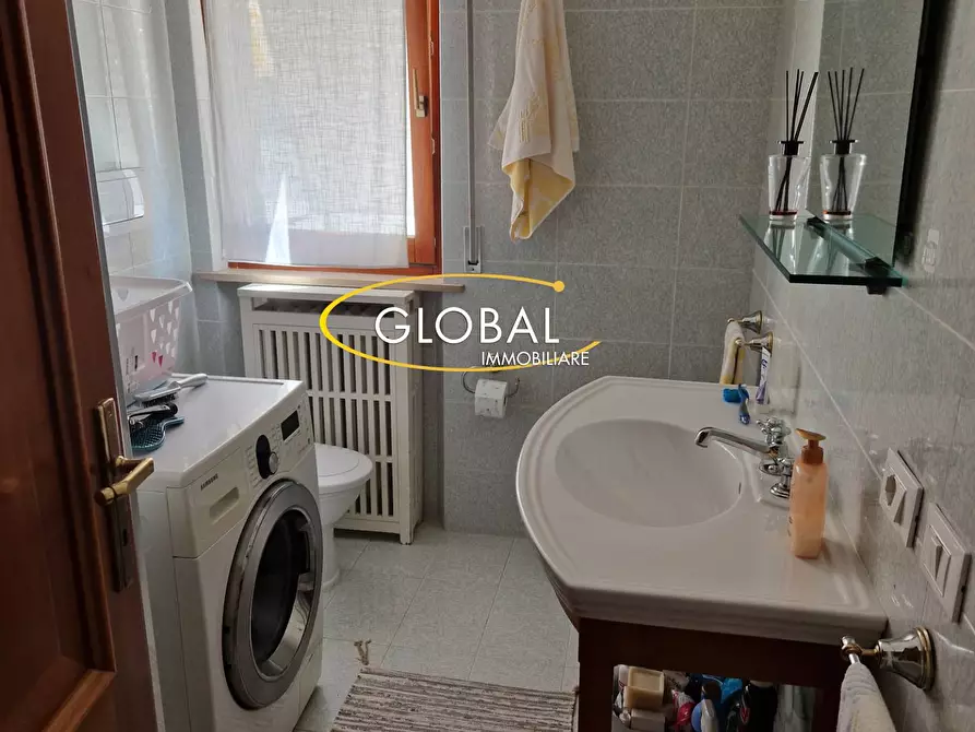 Immagine 15 di Appartamento in vendita  in Via Achille Barilatti 13 a Ancona