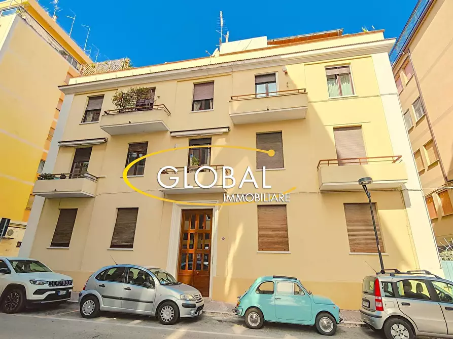 Immagine 1 di Appartamento in vendita  a Pescara