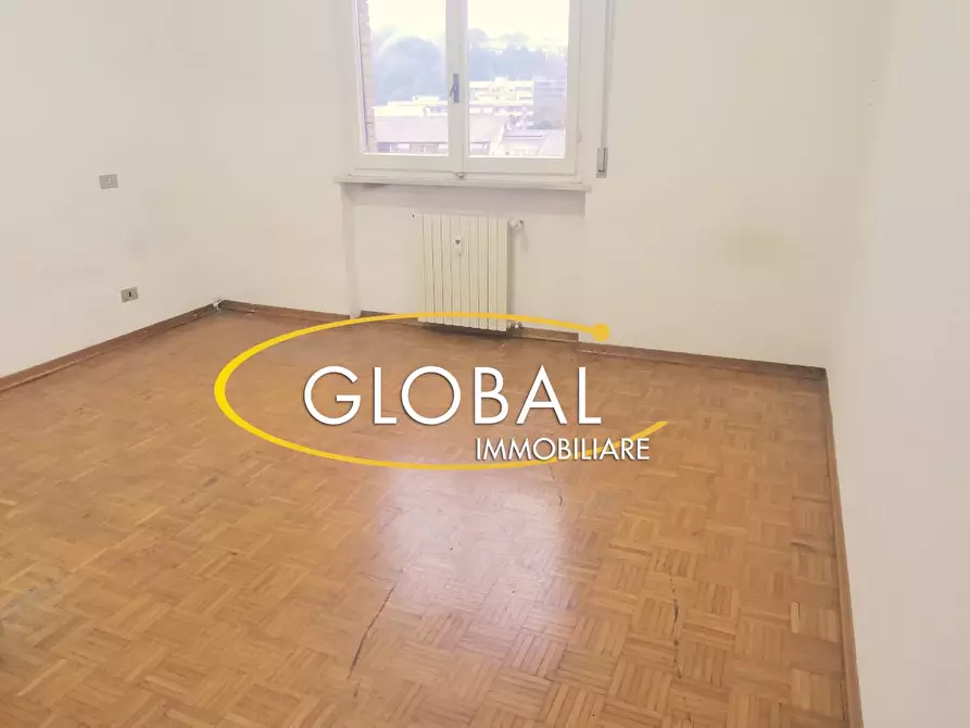 Immagine 12 di Appartamento in vendita  in Via Tiziano a Ancona