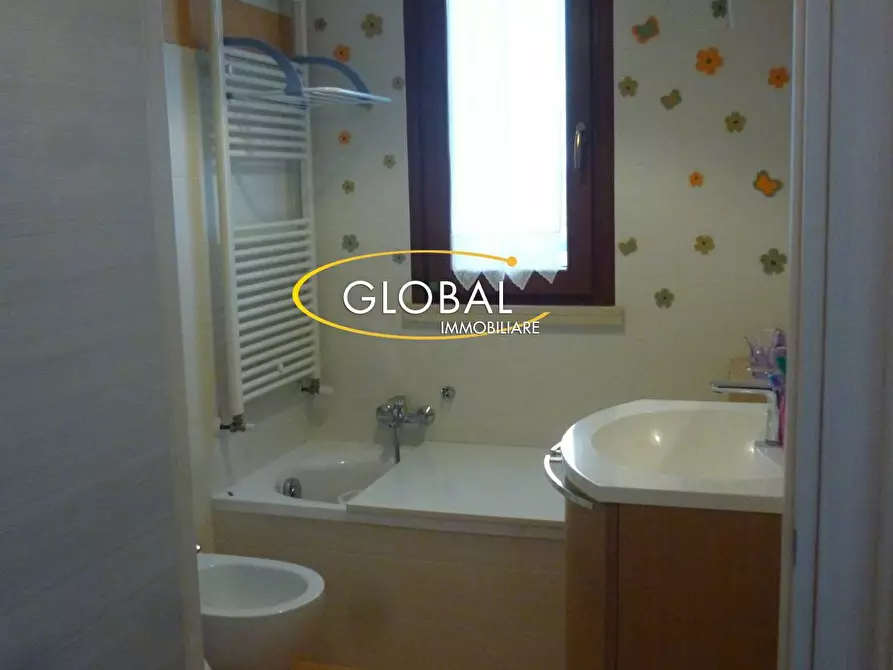 Immagine 8 di Appartamento in vendita  in Via Flavia a Ancona