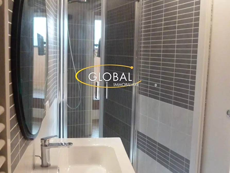 Immagine 10 di Appartamento in vendita  in Via Flavia a Ancona