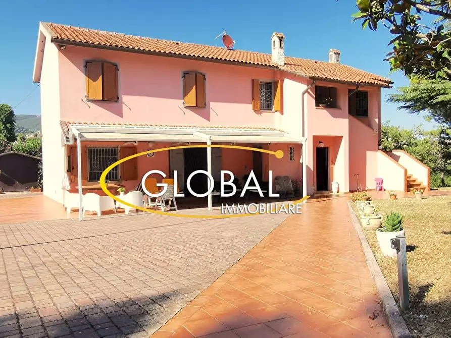 Immagine 15 di Casa indipendente in vendita  a Sirolo