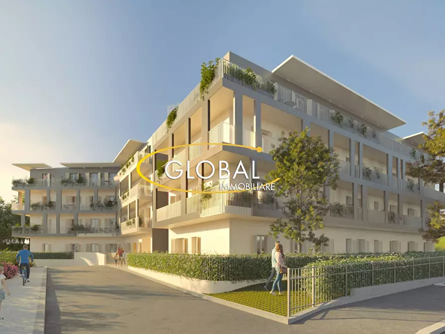 Immagine 3 di Appartamento in vendita  in Via Delle Palombare a Ancona