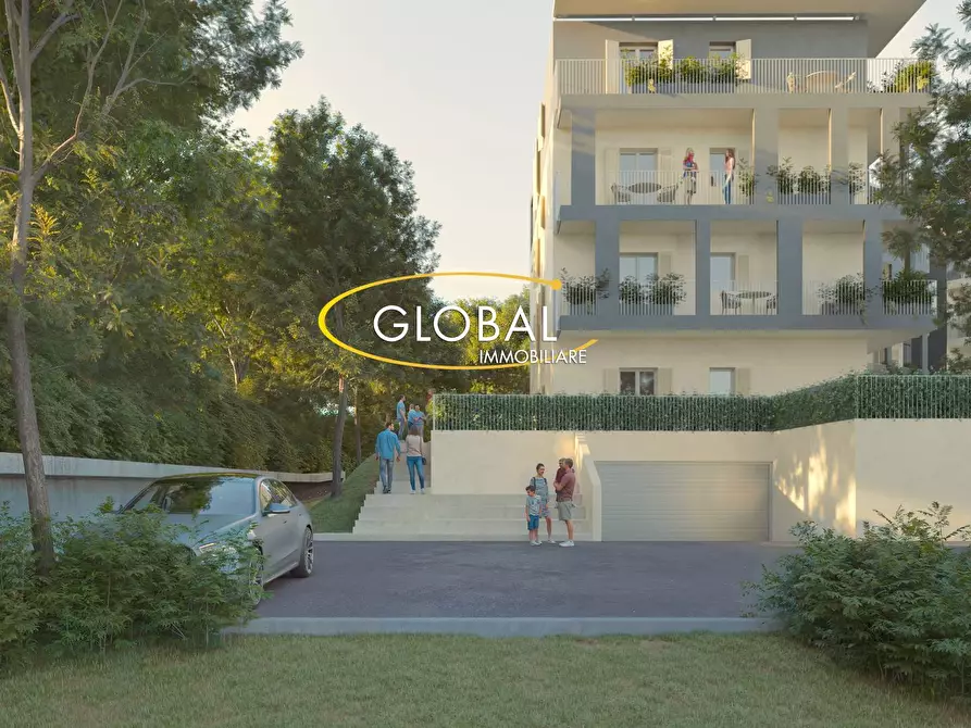 Immagine 5 di Appartamento in vendita  in Via Delle Palombare a Ancona