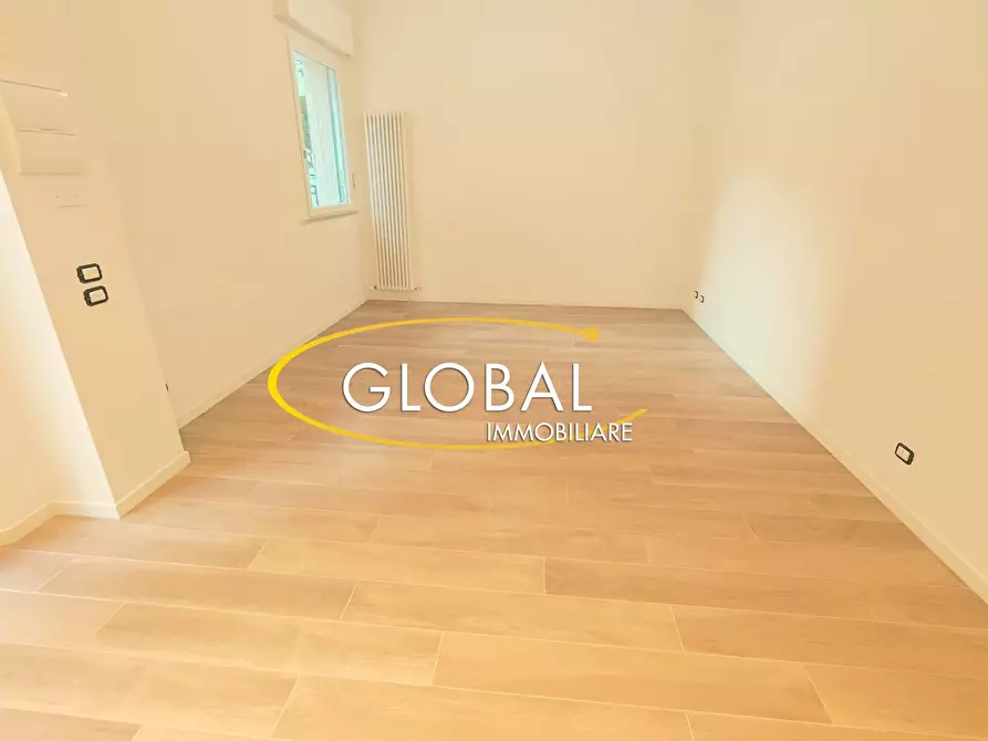 Immagine 10 di Appartamento in vendita  in Via Tiziano 26 A a Ancona