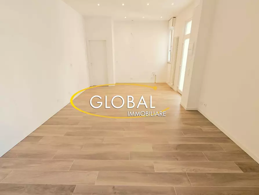 Immagine 11 di Appartamento in vendita  in Via Tiziano 26 A a Ancona