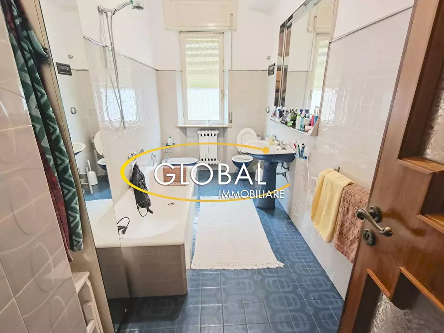 Immagine 6 di Appartamento in vendita  in Via Vittorio Veneto a Ancona