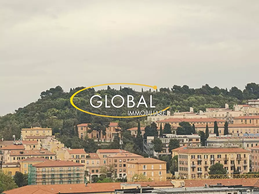 Immagine 8 di Appartamento in vendita  in Via Vittorio Veneto a Ancona