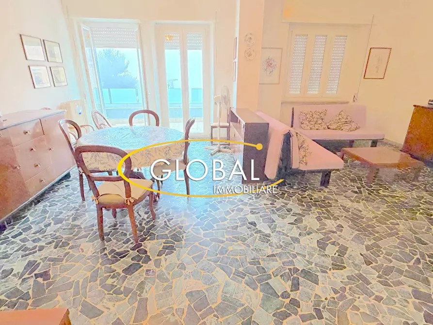 Immagine 5 di Appartamento in vendita  a Ancona