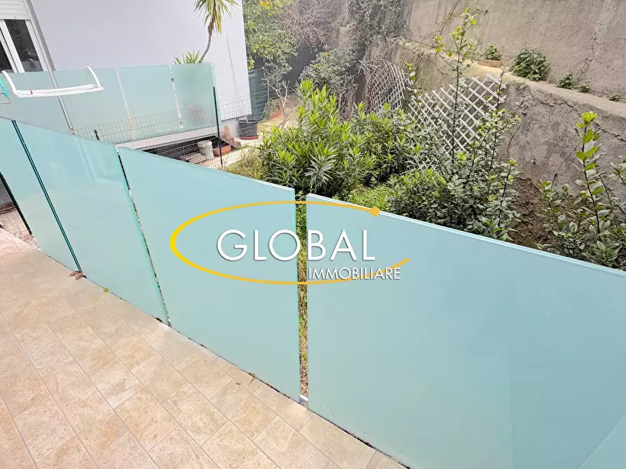 Immagine 2 di Appartamento in vendita  a Ancona