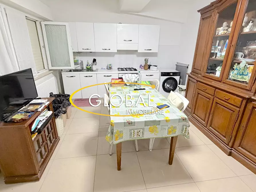 Immagine 4 di Appartamento in vendita  a Ancona