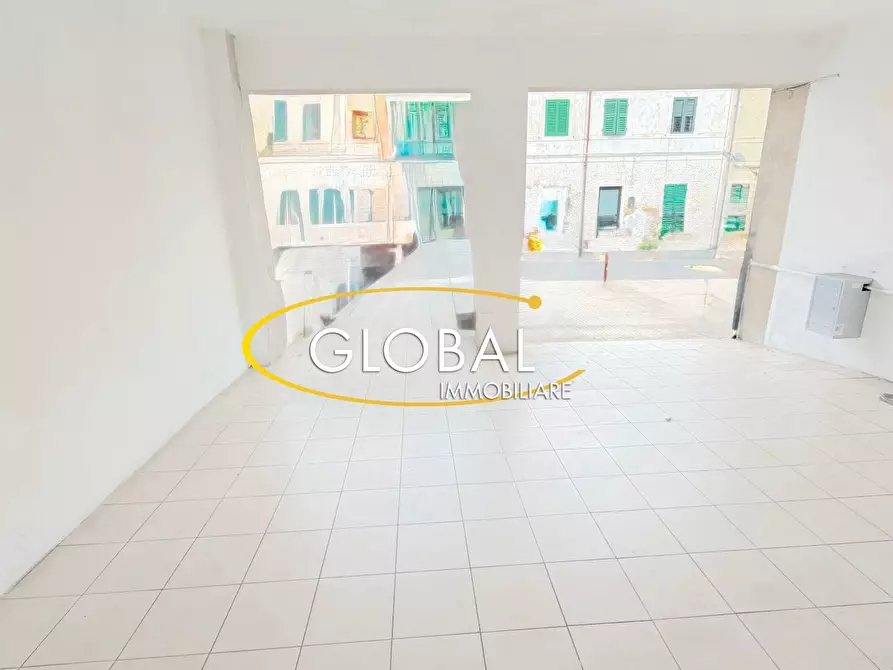 Immagine 2 di Appartamento in vendita  a Ancona