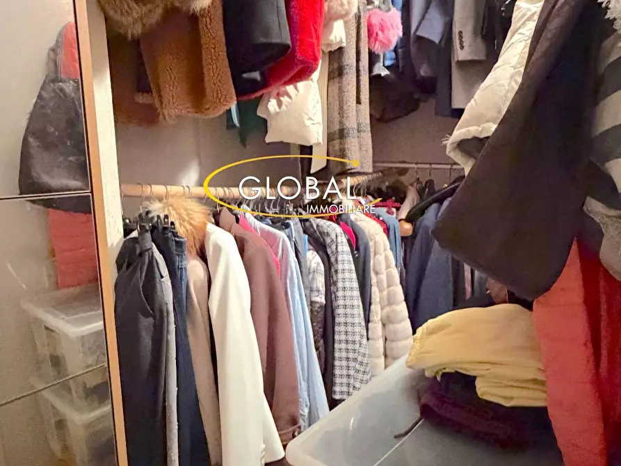 Immagine 18 di Appartamento in vendita  a Ancona