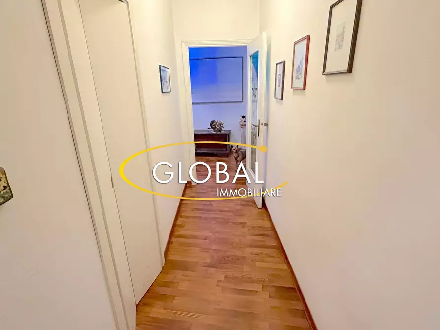 Immagine 9 di Appartamento in vendita  a Ancona