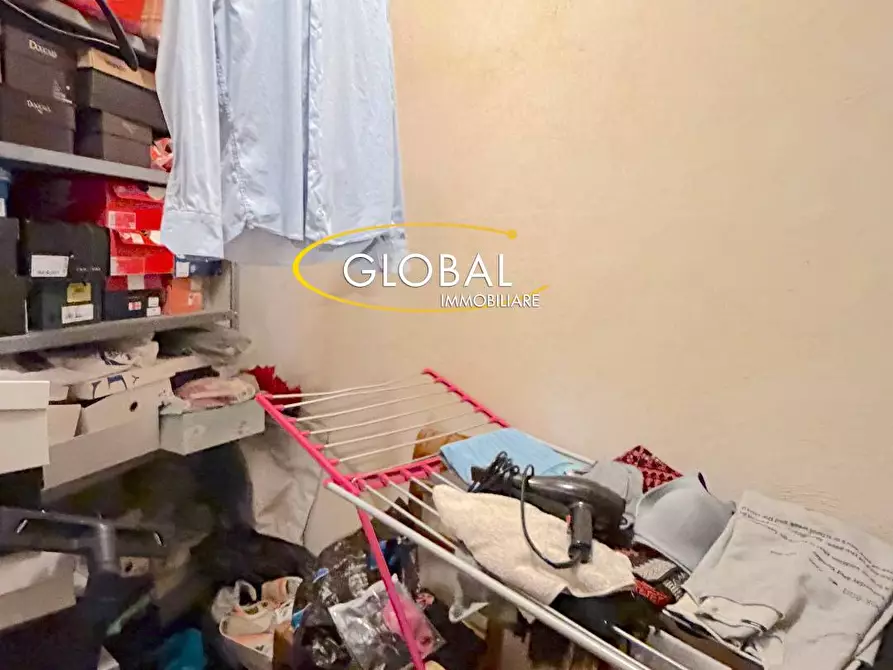 Immagine 17 di Appartamento in vendita  a Ancona