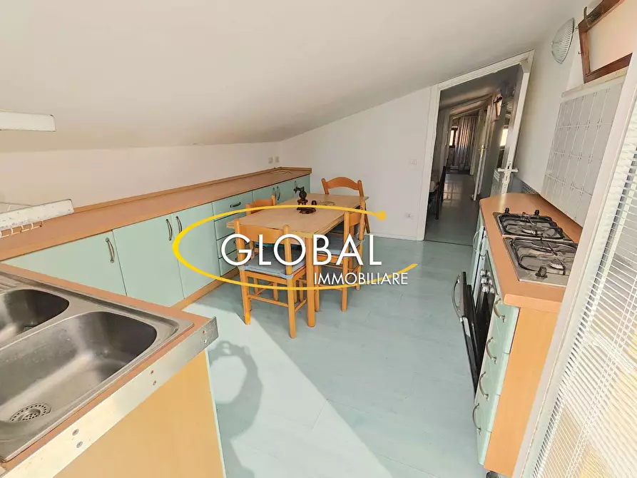 Immagine 43 di Attico in vendita  a Numana